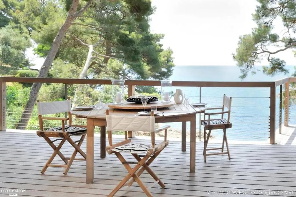 Villa Niel - Acces Direct Mer Et Piscine Chauffee Hyères